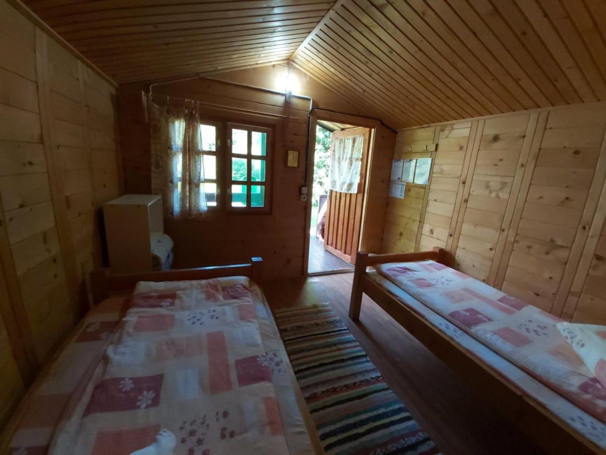 Bungalow Camping Edelweiss - Floare De Colt - Gyopar Rimetea Exterior photo